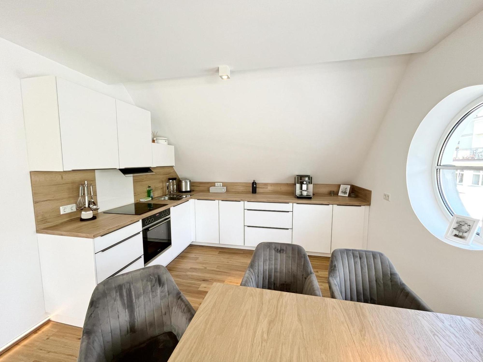 Lighthouse Homes - Moderne Mit Terrasse Am Kirchenplatz Rostock